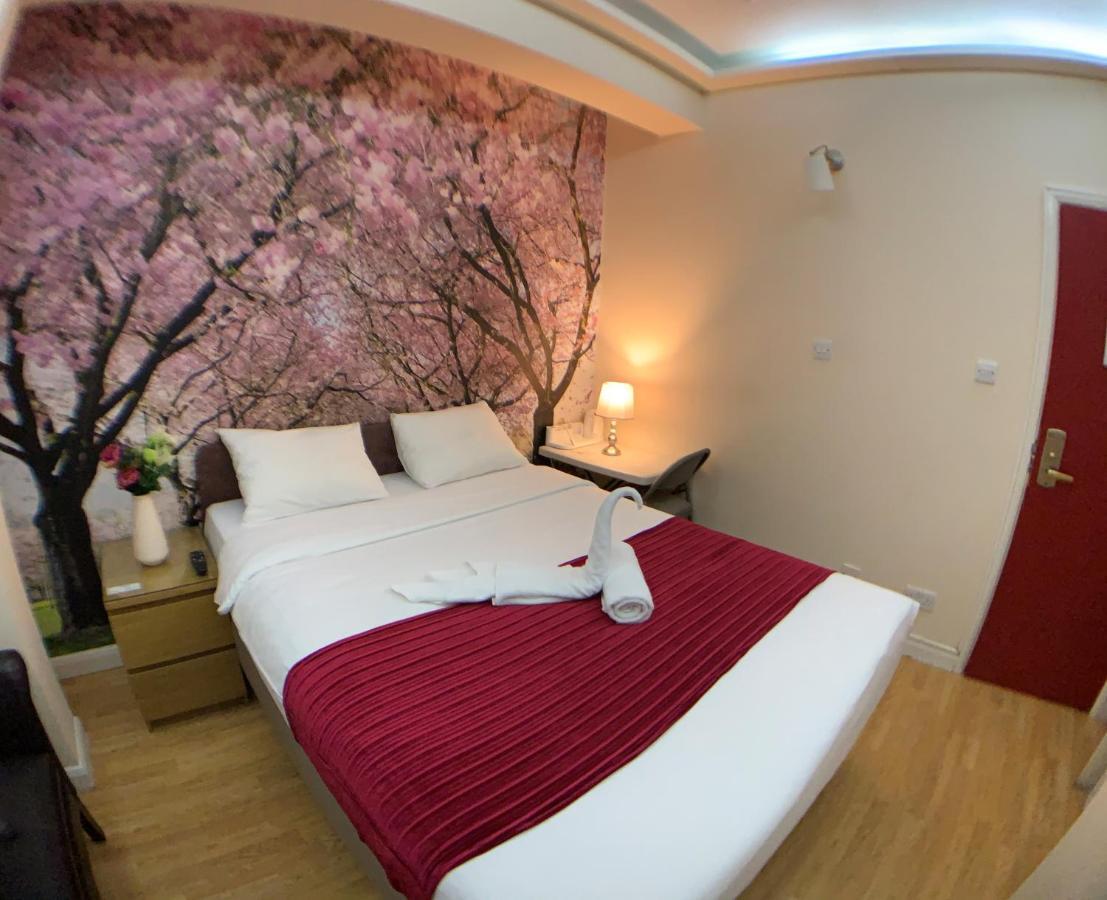 Barking Hotel Esterno foto